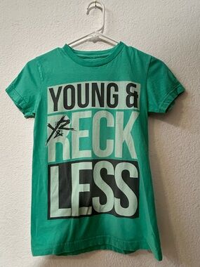 Young & Reckless Girls/women’s junior mint green graphic tee Size: S